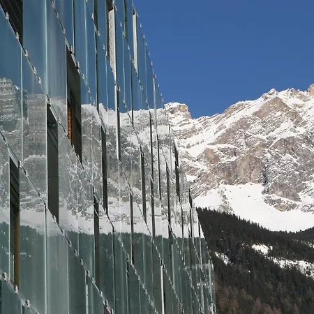 Cube Savognin Inklusive Skipass Otel