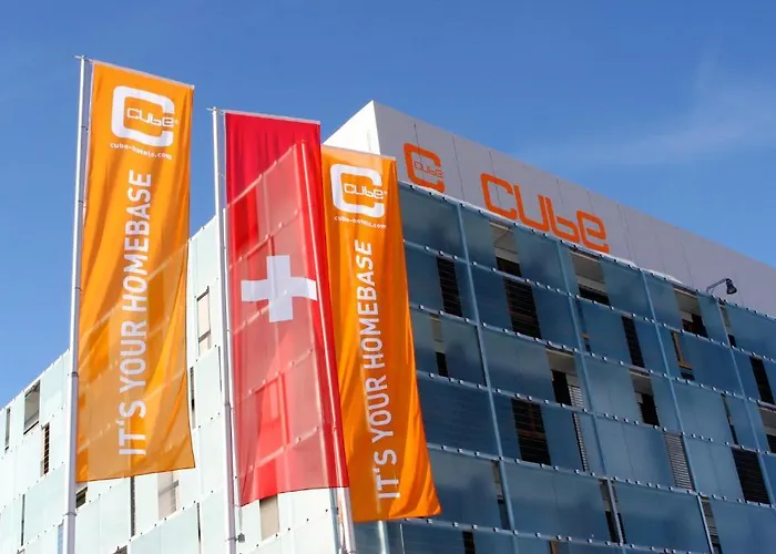 Hotel Cube Savognin Inklusive Skipass 3*