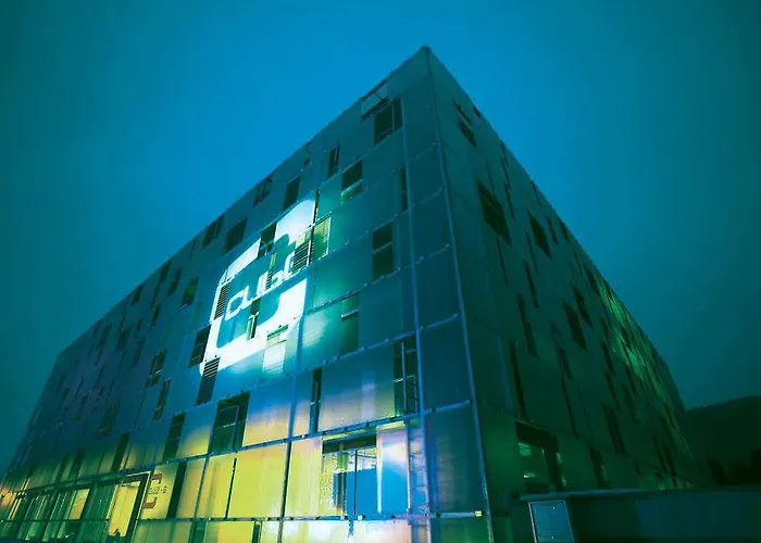 Cube Savognin Inklusive Skipass Hotel Svatý Mořic